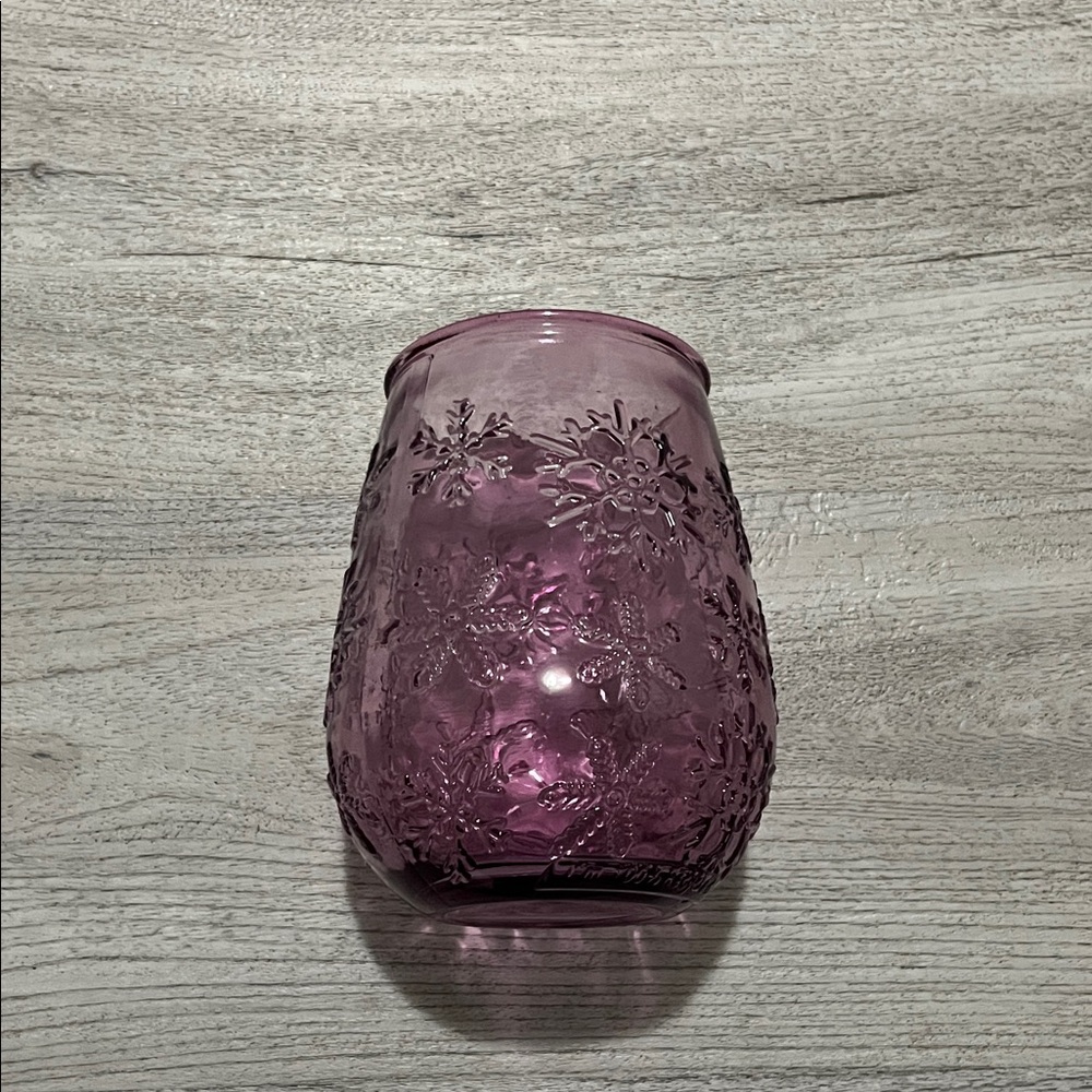 Light Purple Embossed Snowflake Glass Vase Cup